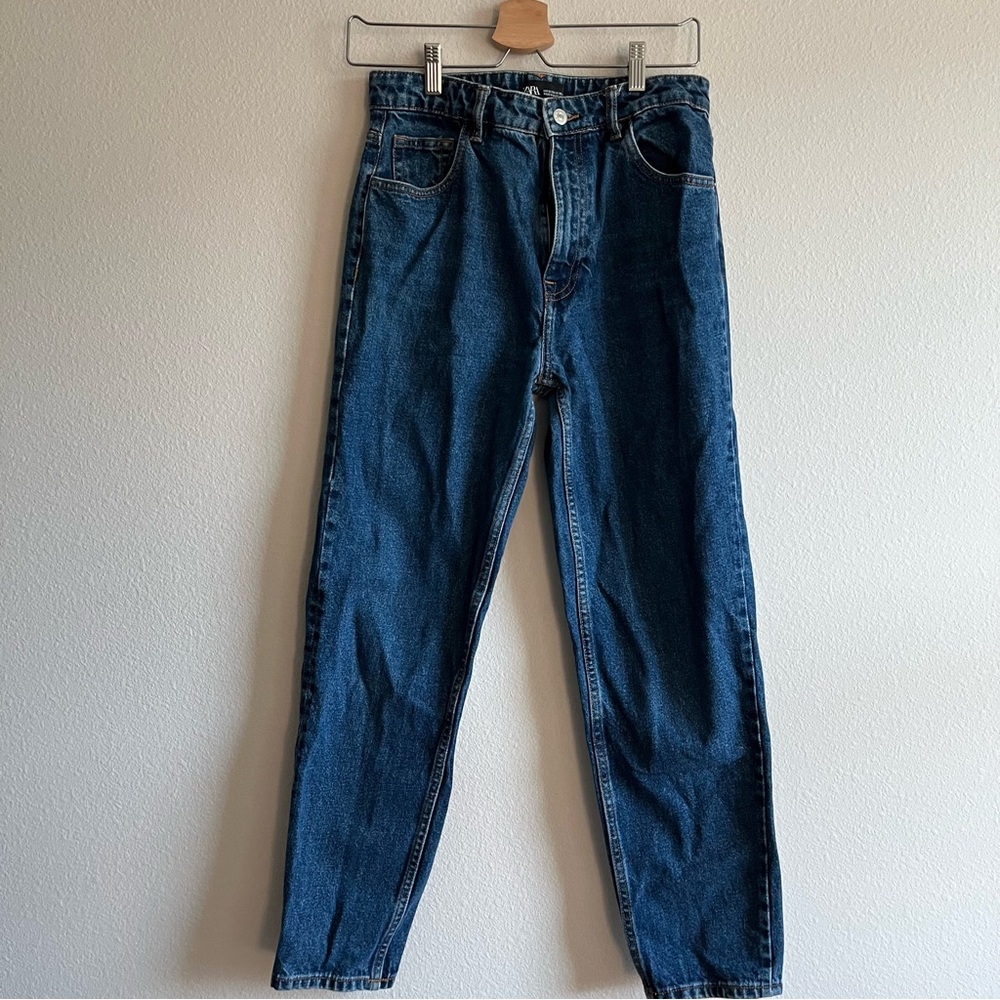 Zara women’s high rise straight leg jeans size 28